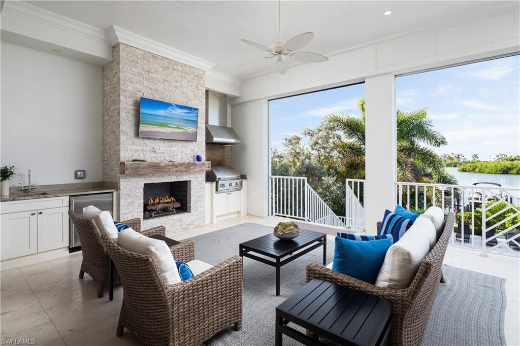 CAROLANDS - Residential