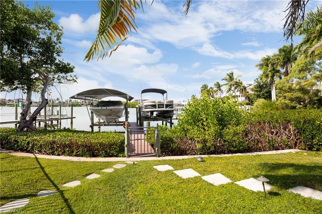 CAROLANDS - Residential