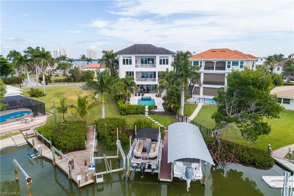 CAROLANDS - Residential
