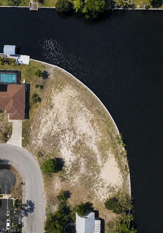 CAPE CORAL - Land