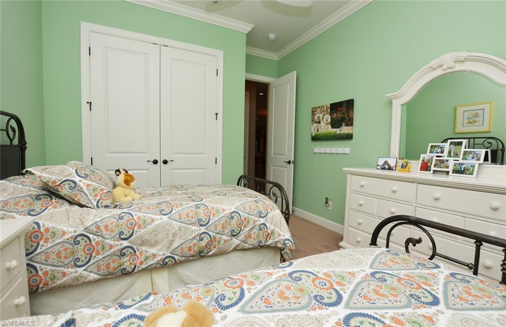 PEBBLE POINTE - Residential