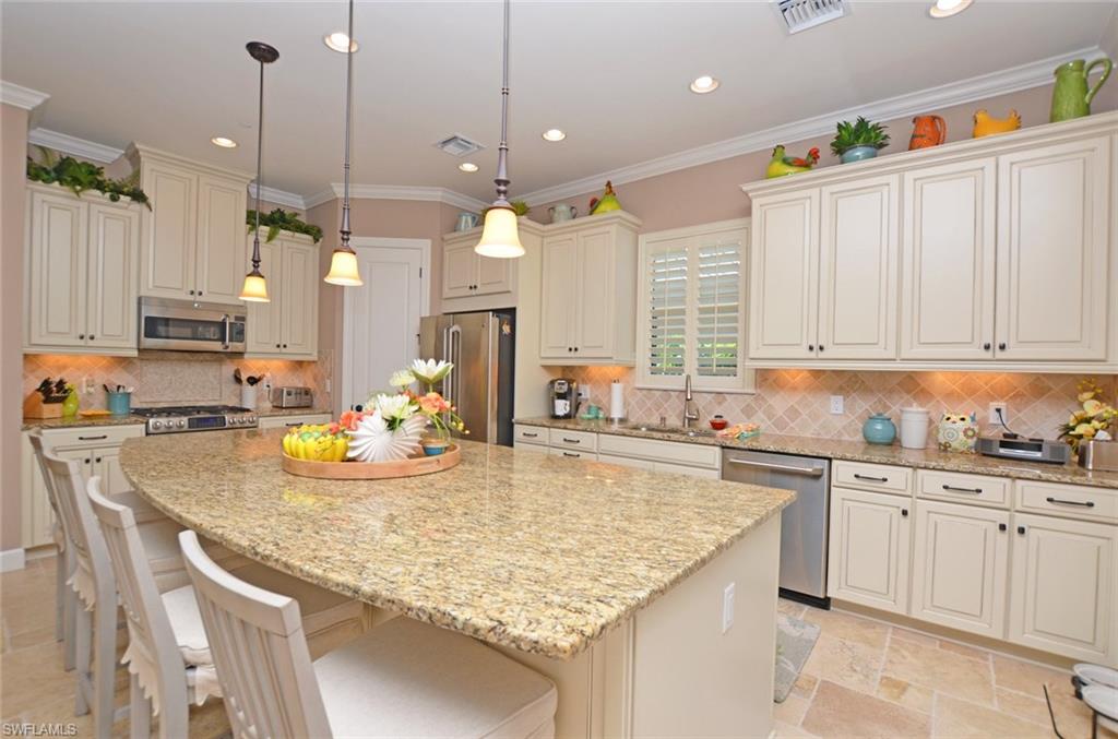 PEBBLE POINTE - Residential
