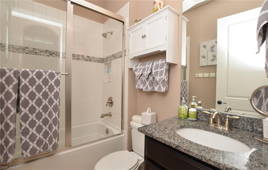 PEBBLE POINTE - Residential