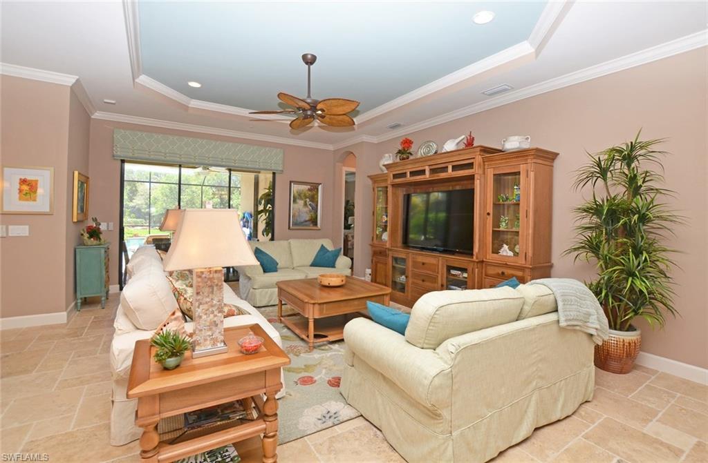 PEBBLE POINTE - Residential