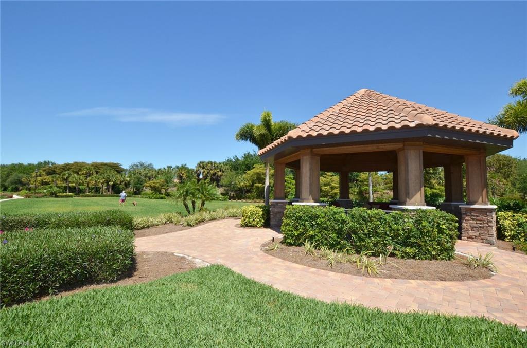 PEBBLE POINTE - Residential