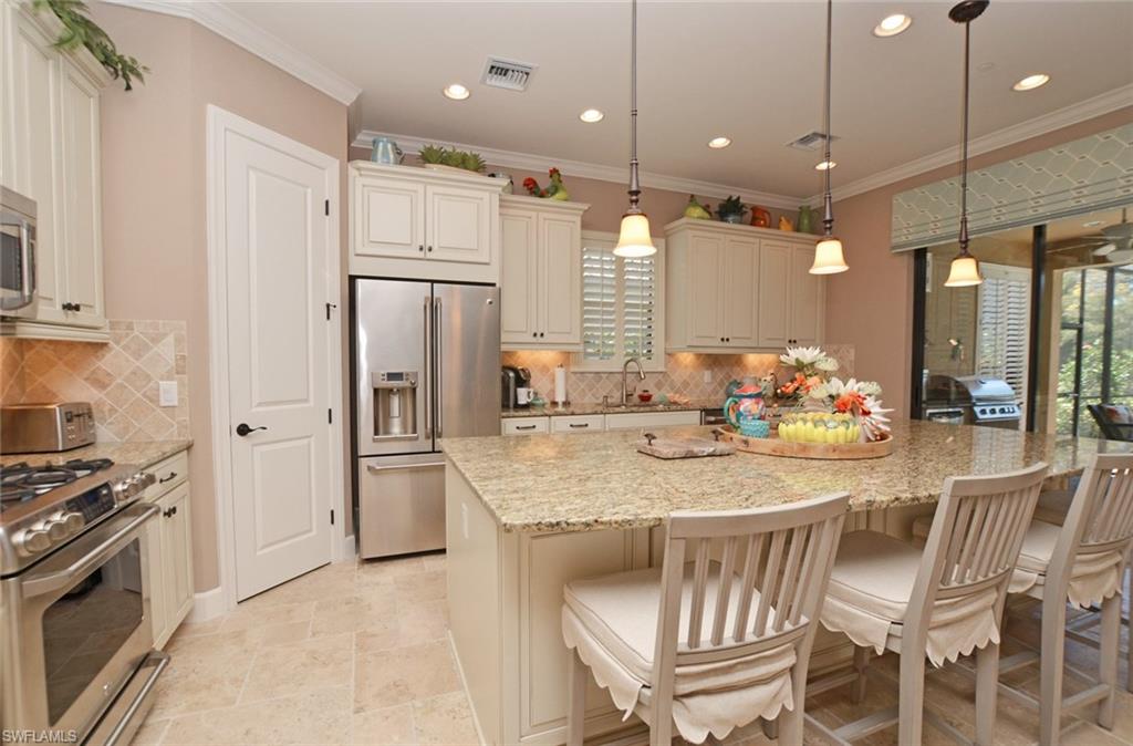PEBBLE POINTE - Residential