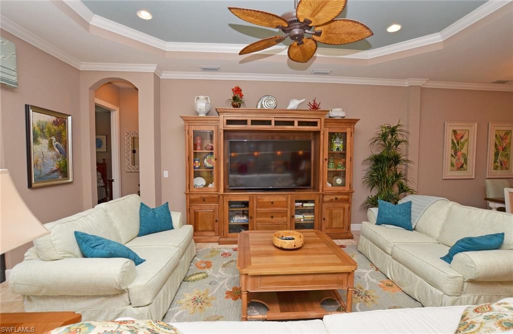 PEBBLE POINTE - Residential