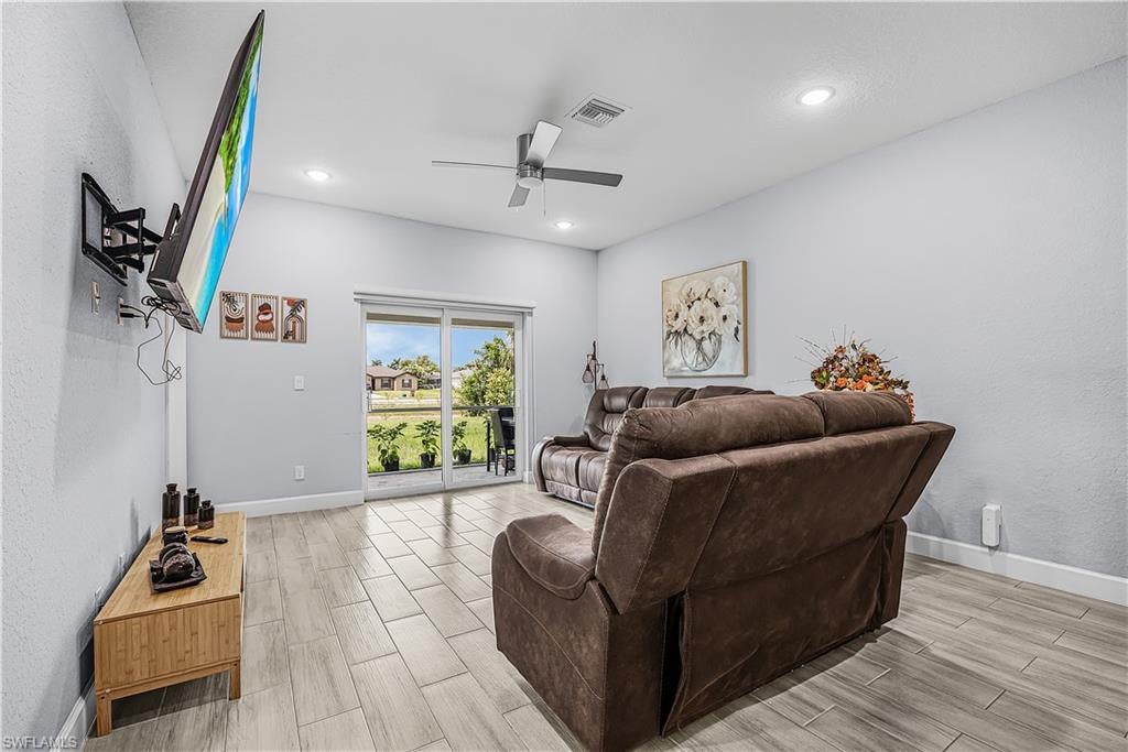 CAPE CORAL - Residential Income