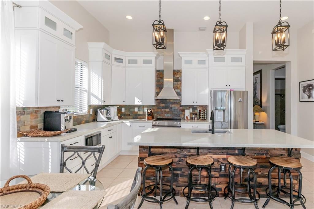 MAPLE RIDGE - Residential