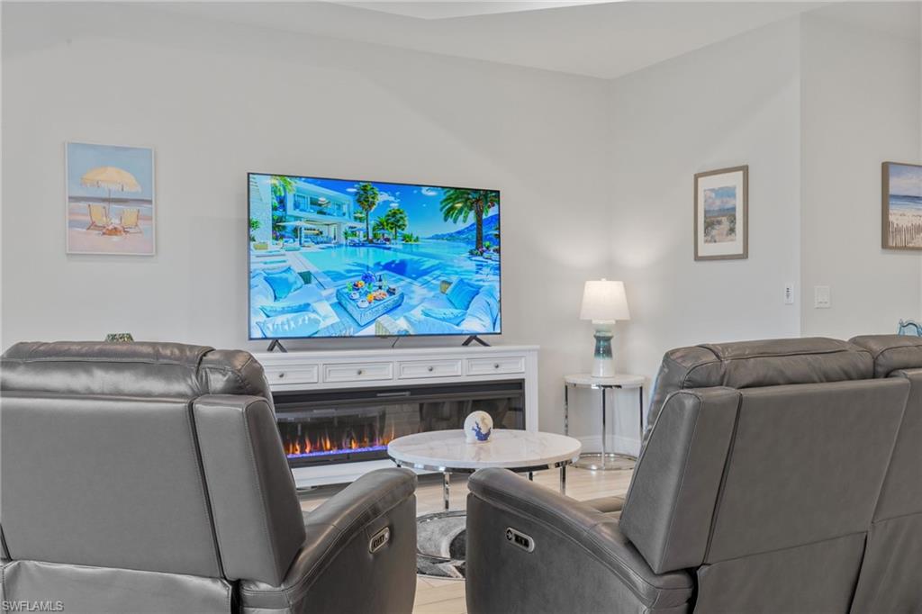SKYSAIL - Residential