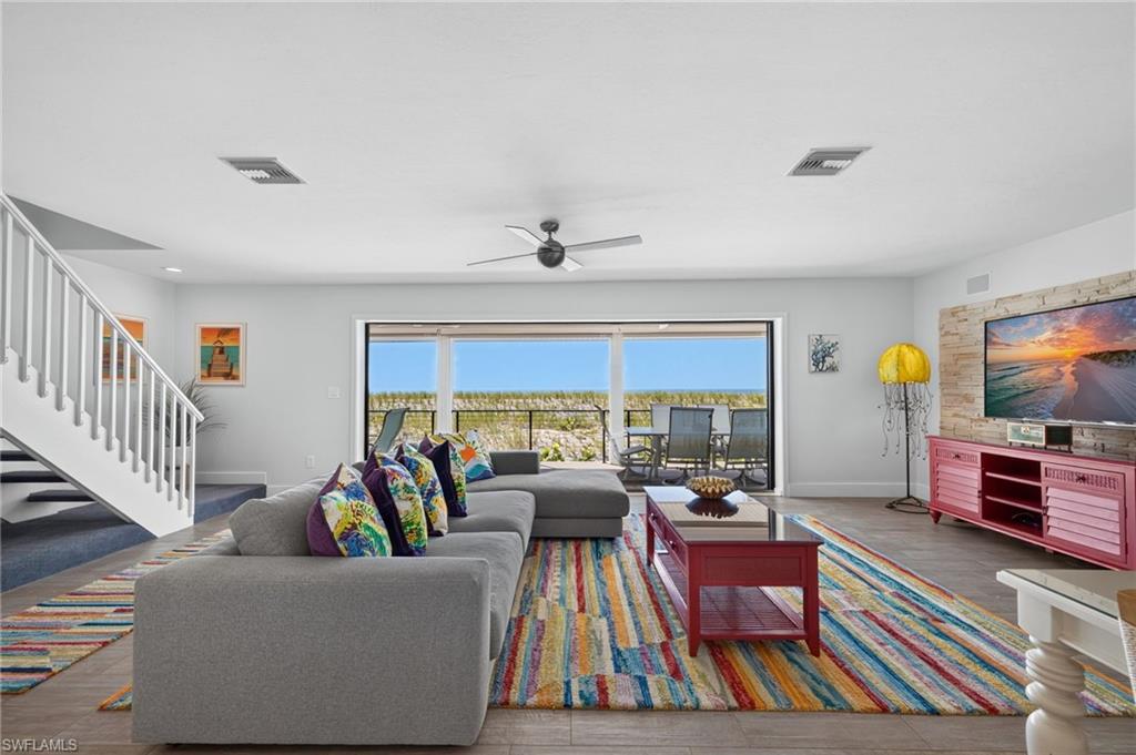 BEACH HOMES - Residential