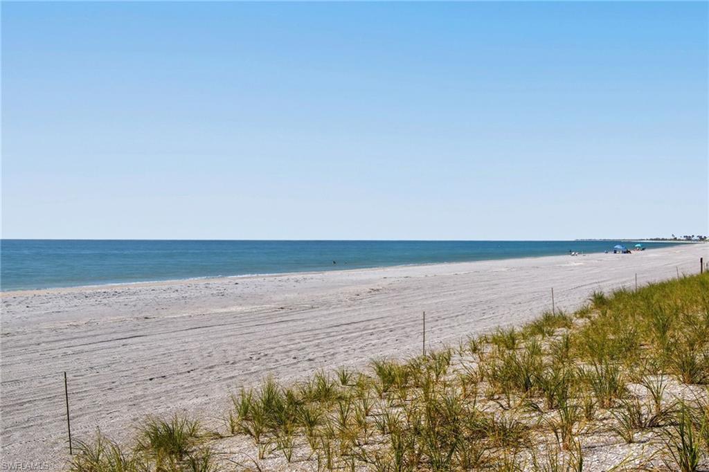 BEACH HOMES - Residential