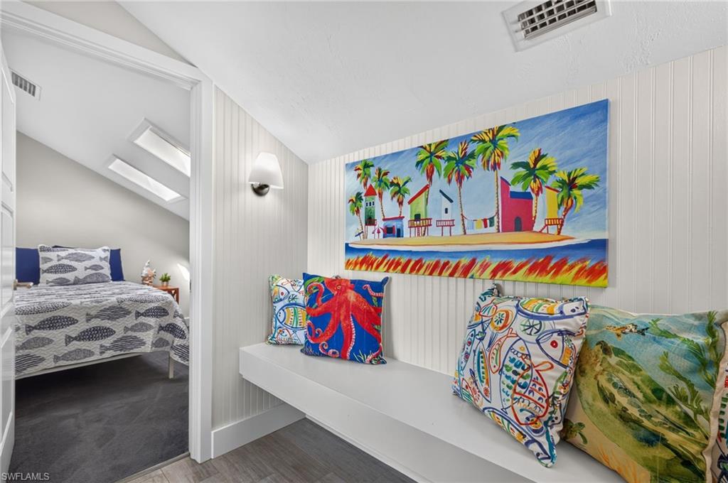 BEACH HOMES - Residential