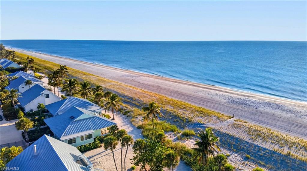BEACH HOMES - Residential