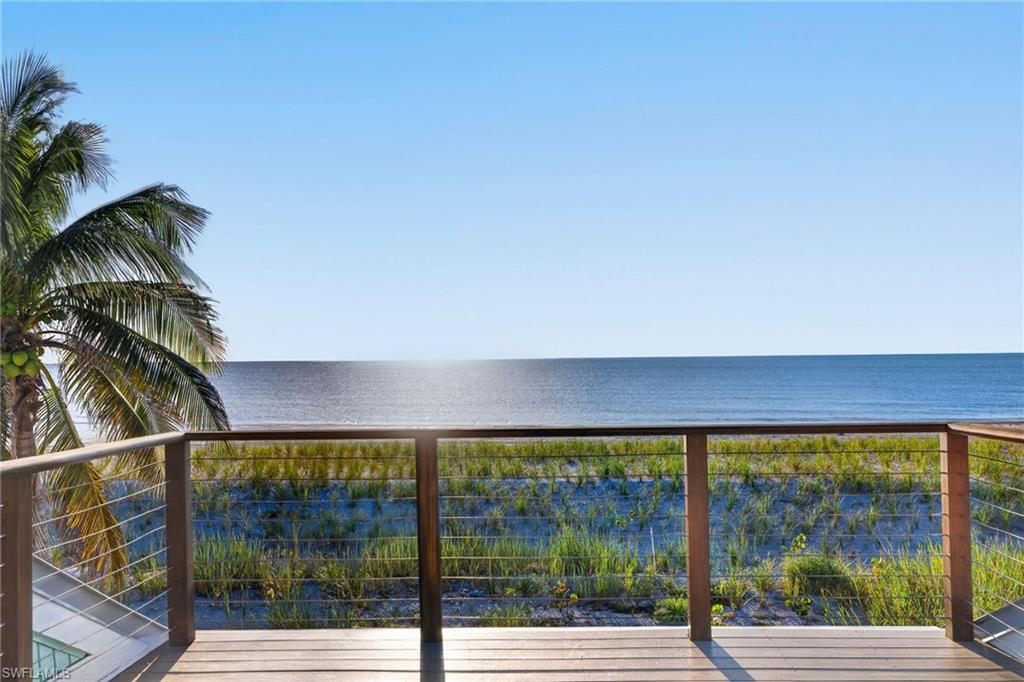 BEACH HOMES - Residential