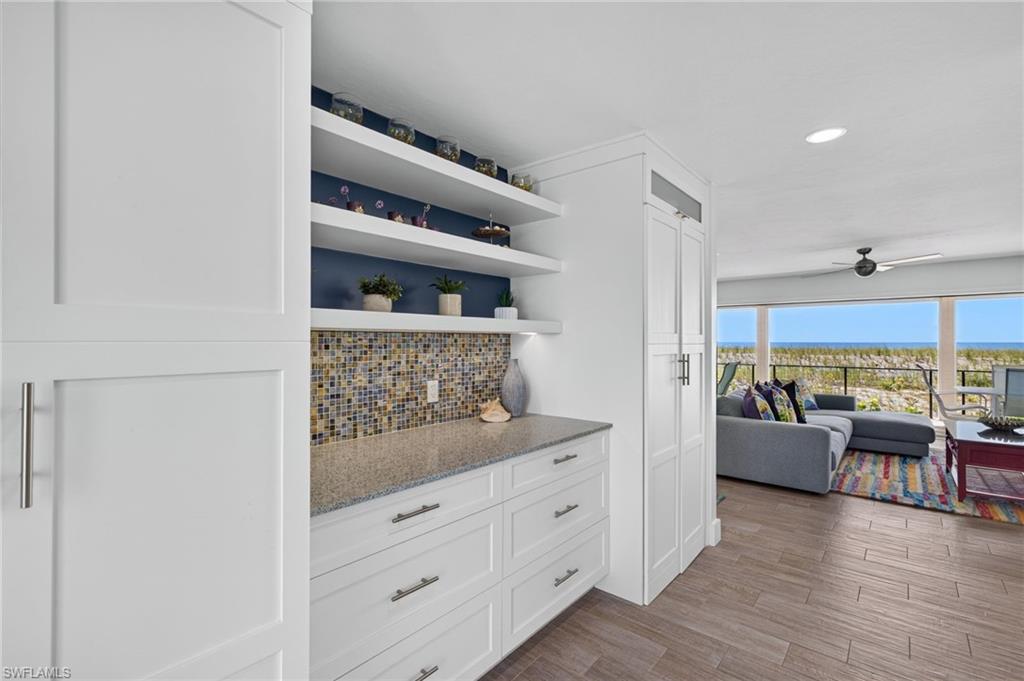 BEACH HOMES - Residential