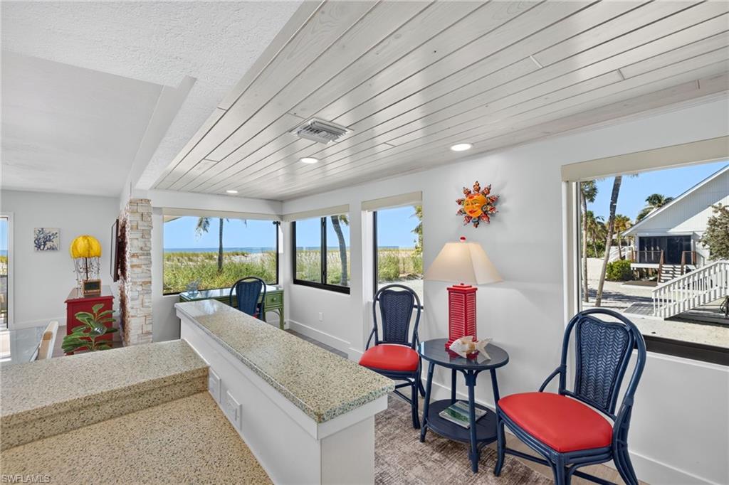 BEACH HOMES - Residential