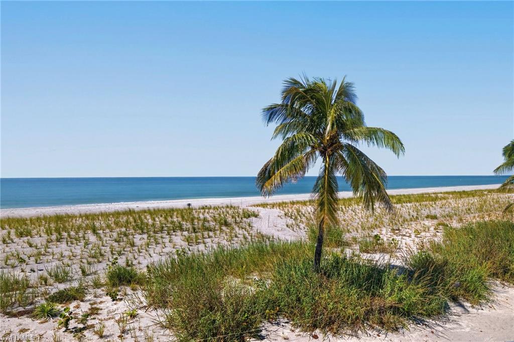 BEACH HOMES - Residential