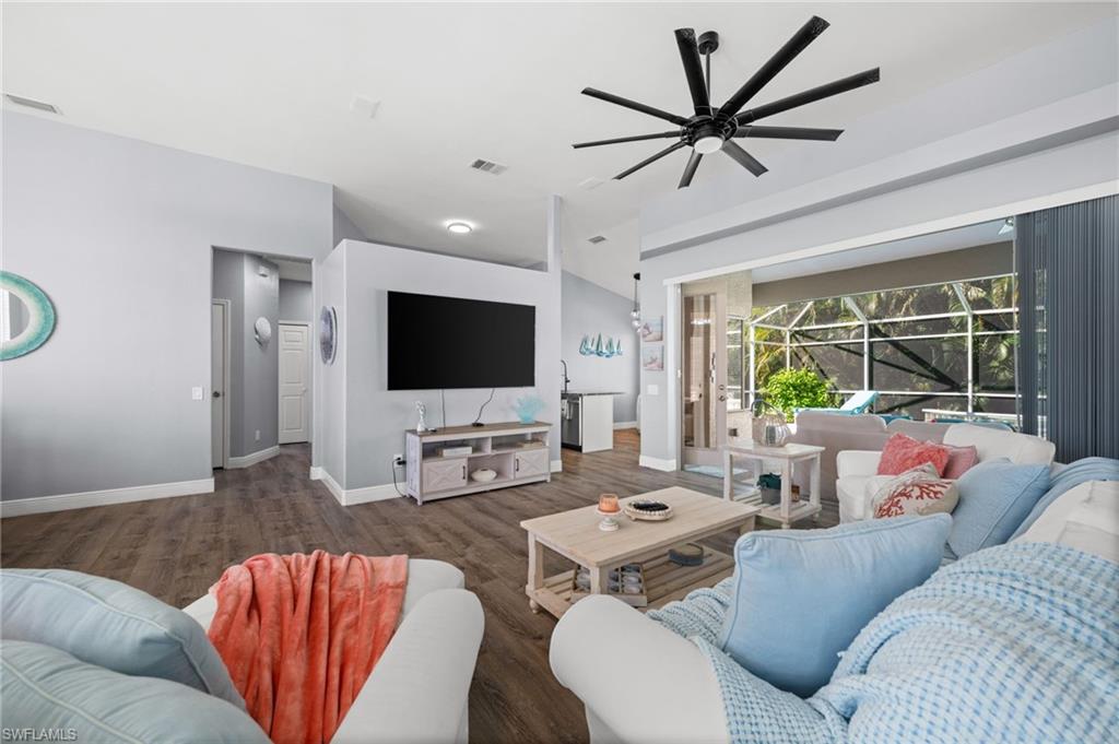 CAPE CORAL - Residential Lease