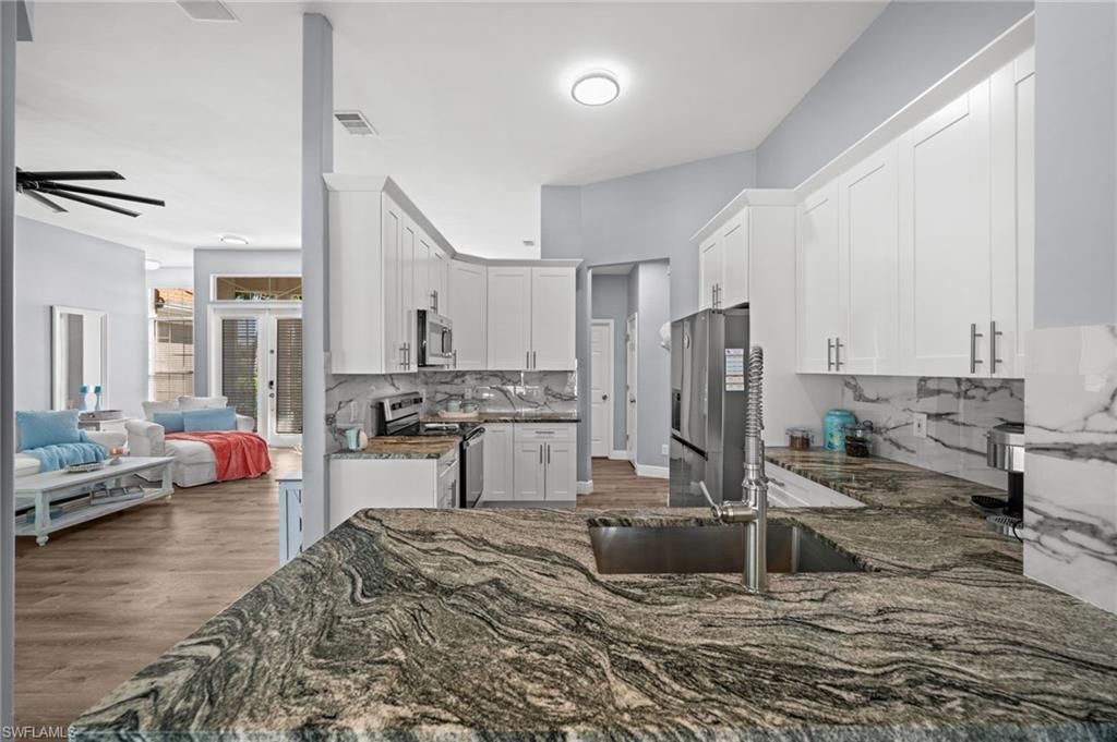 CAPE CORAL - Residential Lease