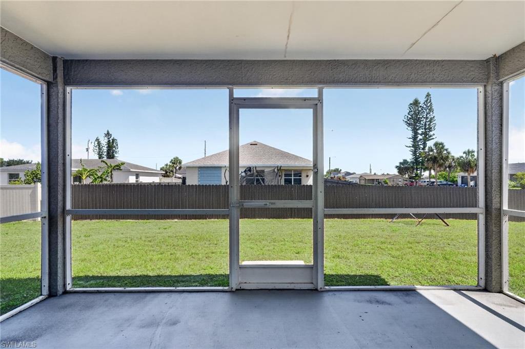 CAPE CORAL - Residential