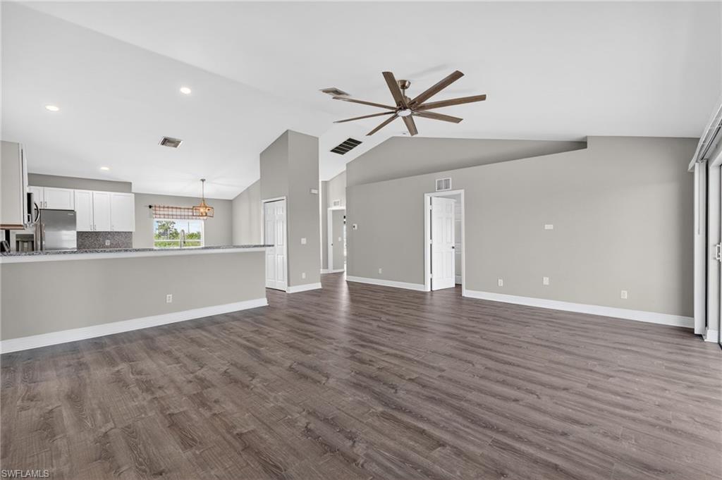CAPE CORAL - Residential