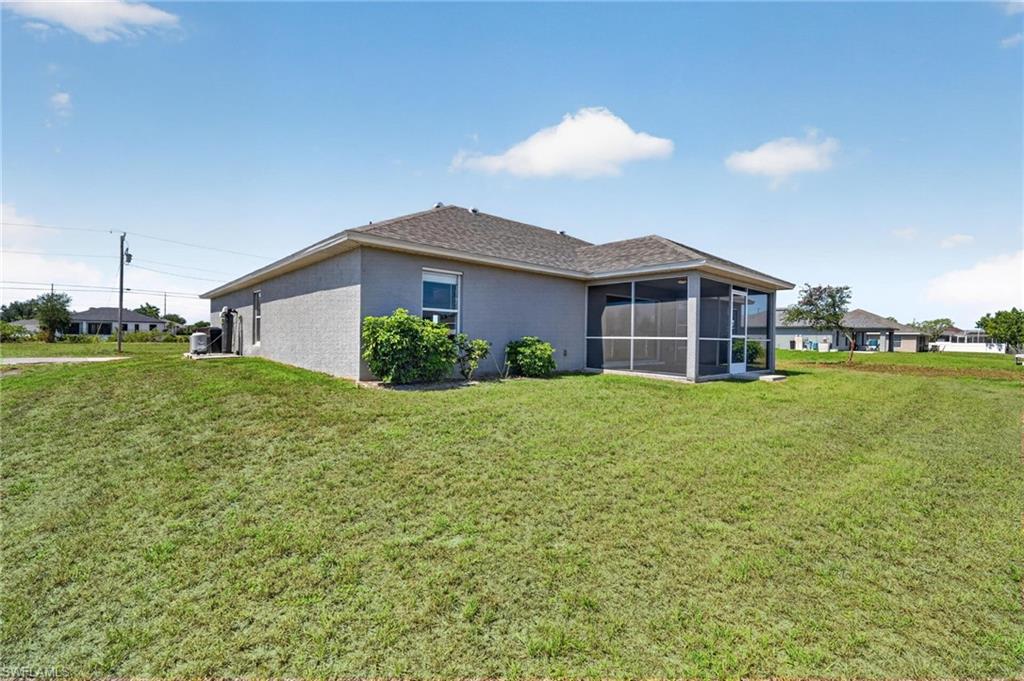 CAPE CORAL - Residential