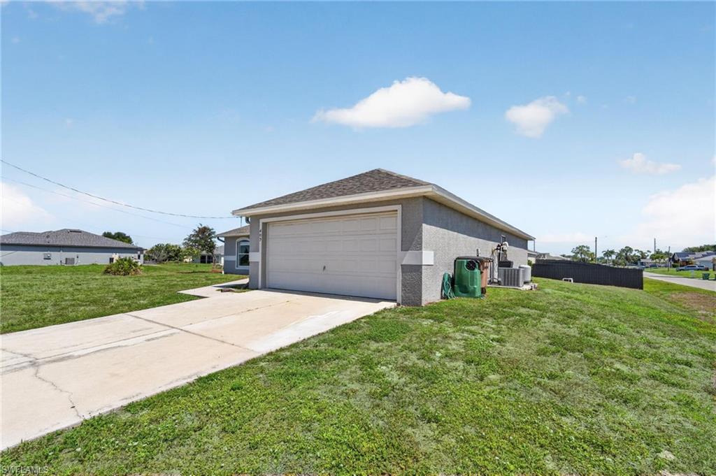 CAPE CORAL - Residential