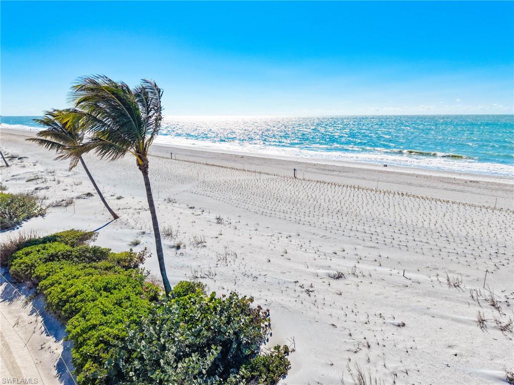 BEACH HOMES - Residential