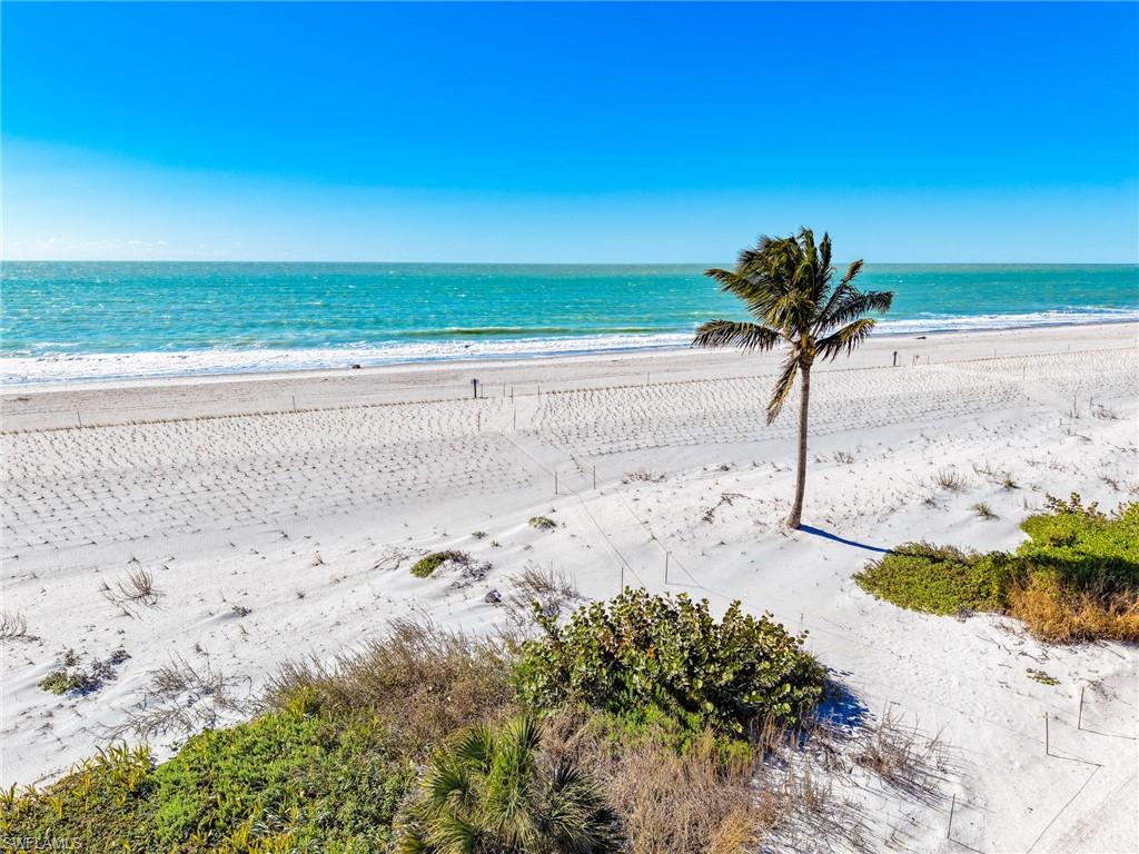BEACH HOMES - Residential