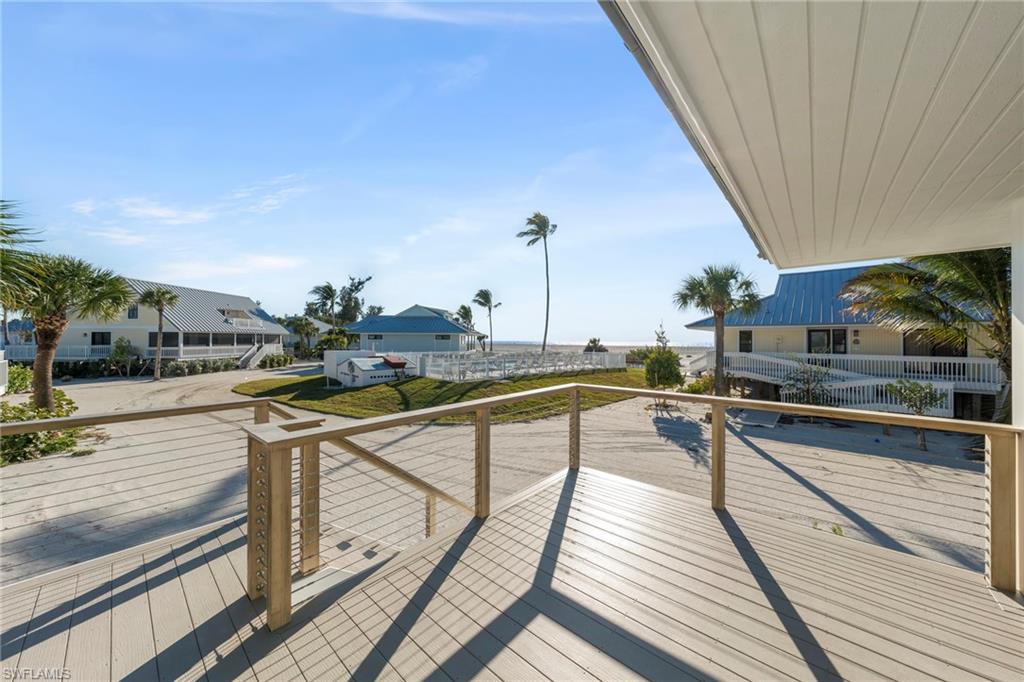 BEACH HOMES - Residential