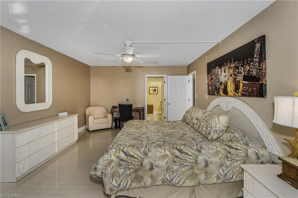 CRECIENTE CONDO SOUTH - Residential
