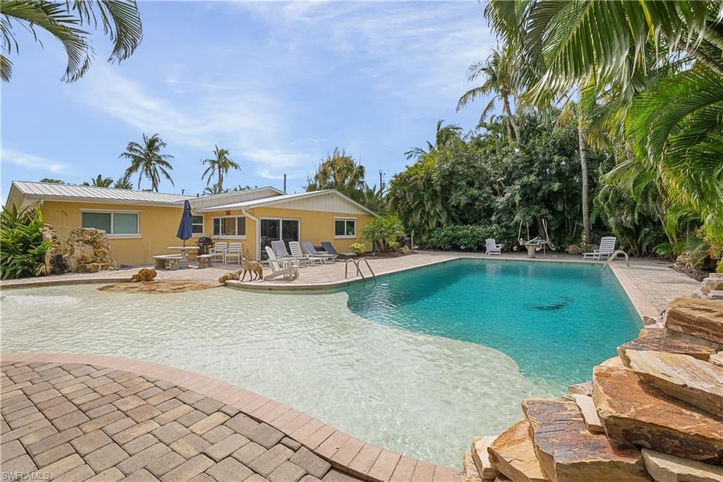 BAYVIEW ACRES - Residential