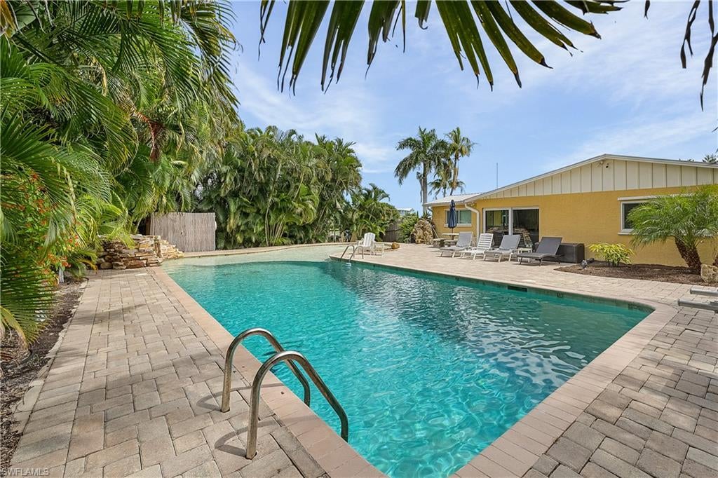BAYVIEW ACRES - Residential