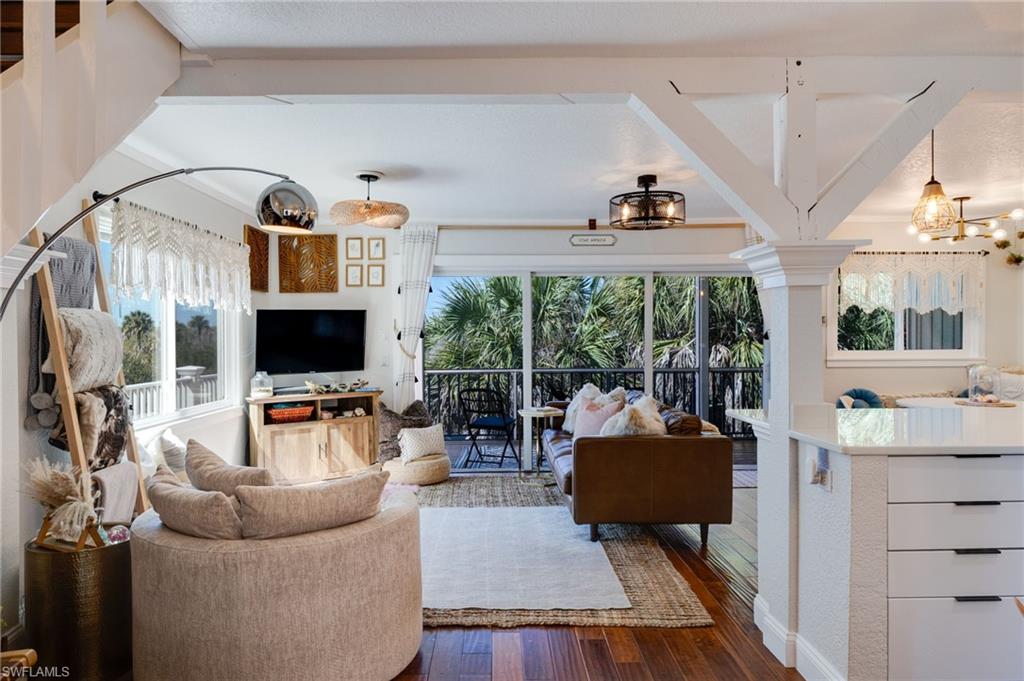 BELLE MEADE - Residential