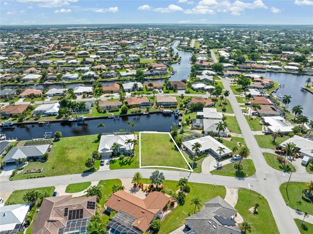 PUNTA GORDA ISLES - Land