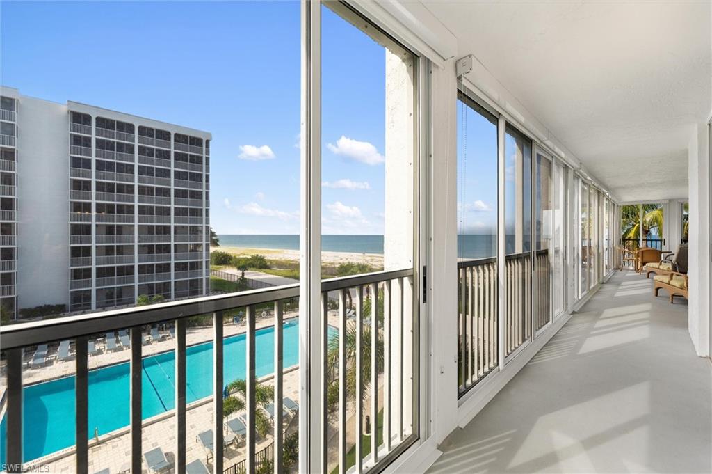 CRECIENTE CONDO NORTH - Residential