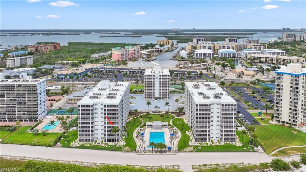 CRECIENTE CONDO NORTH - Residential