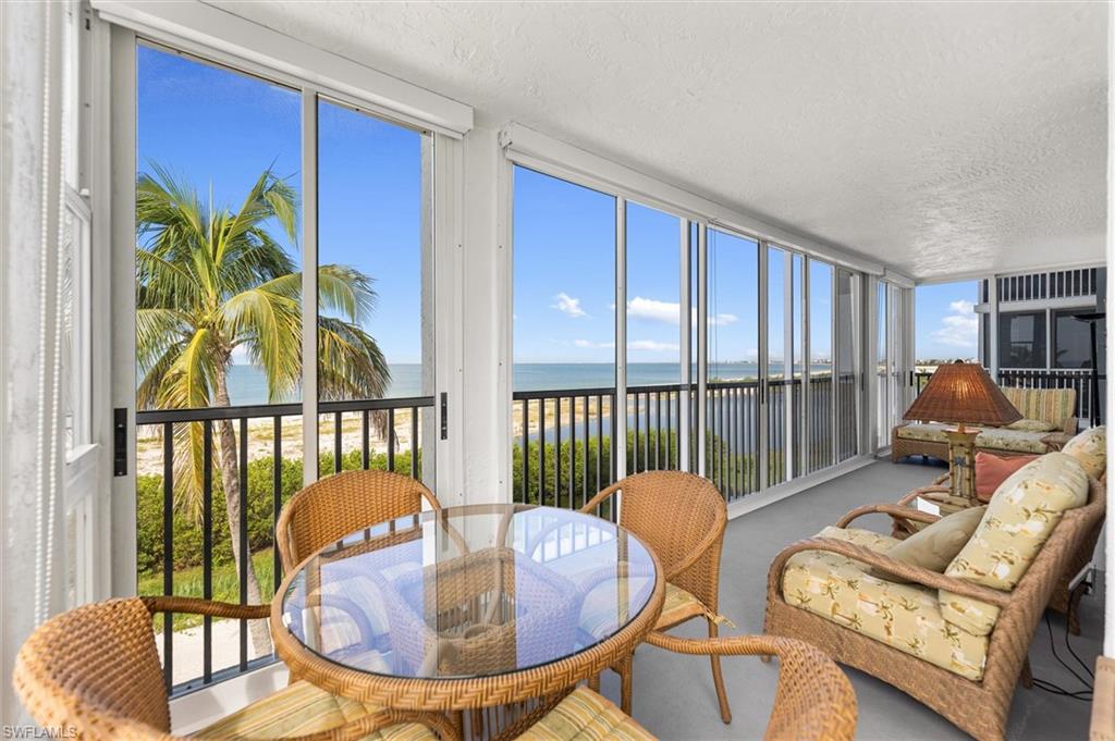 CRECIENTE CONDO NORTH - Residential
