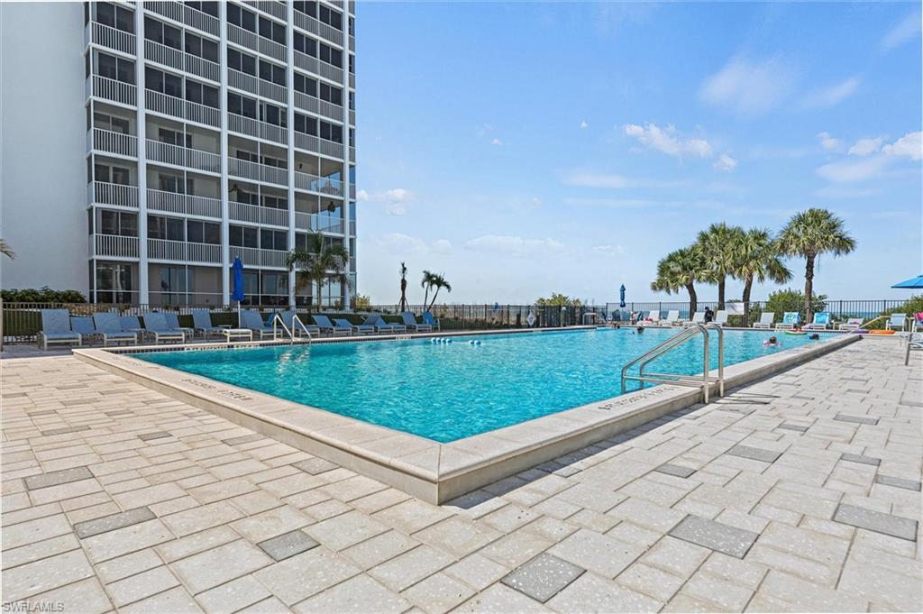 CRECIENTE CONDO NORTH - Residential