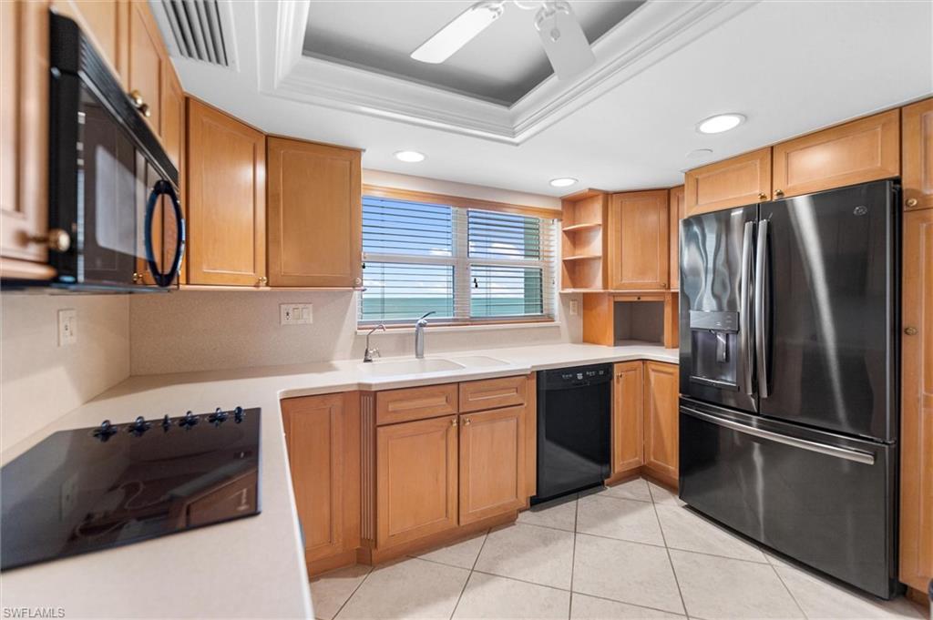 CRECIENTE CONDO NORTH - Residential