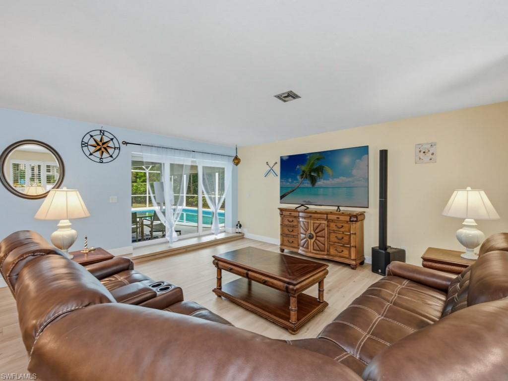 MARCO BEACH - Residential