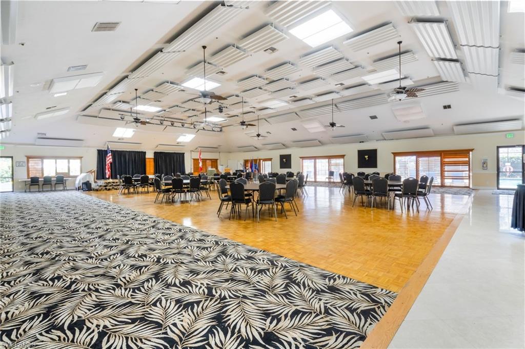 CRYSTAL LAKE RV RESORT - Residential