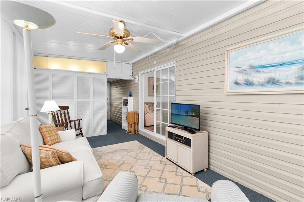 RIVIERA COLONY - Residential