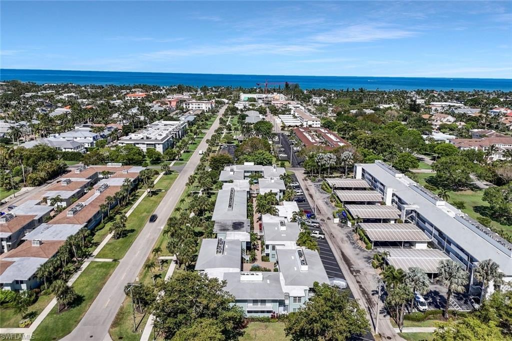 EVERGLADES CLUB - Residential