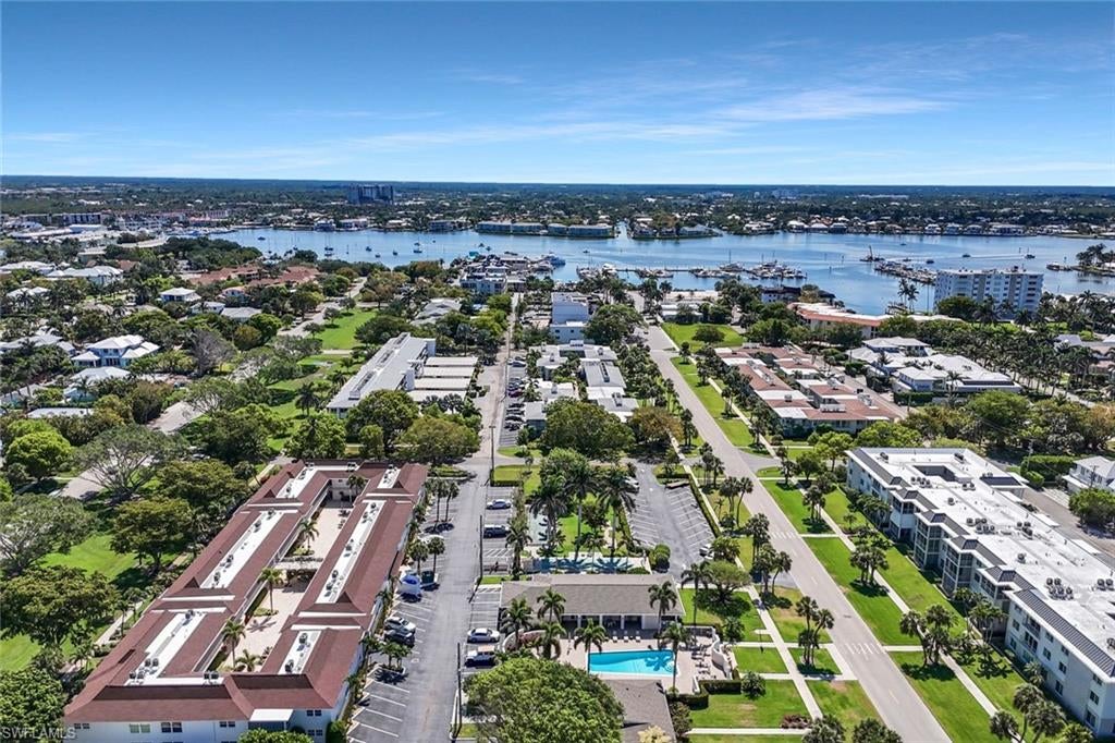 EVERGLADES CLUB - Residential