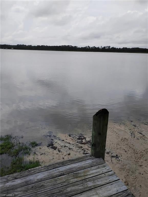ACREAGE - Land