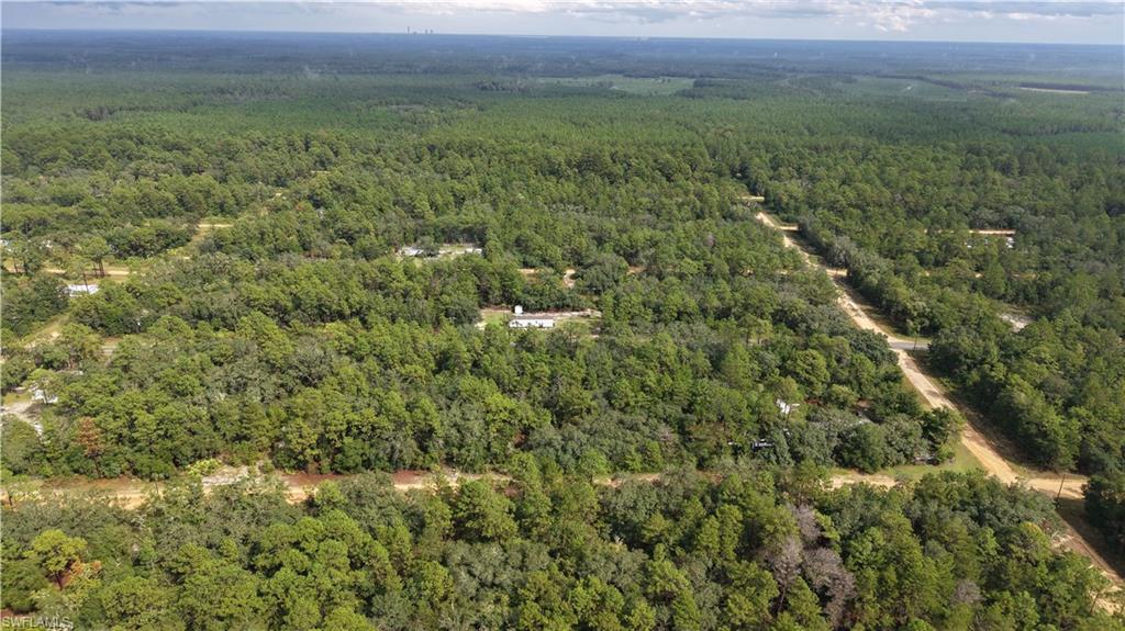 ACREAGE - Land