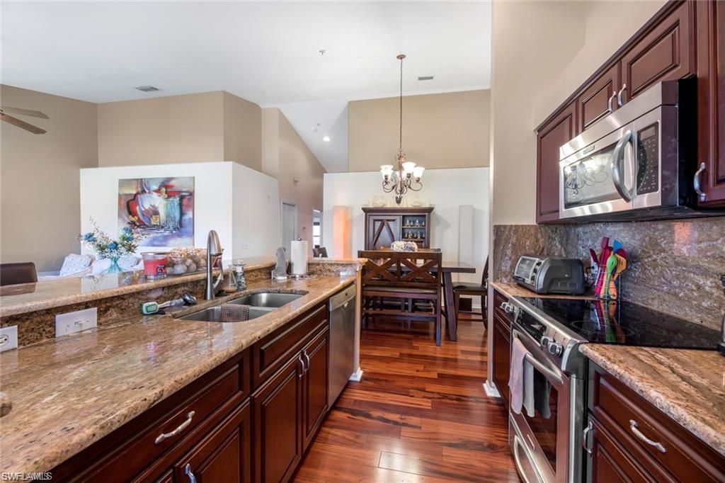 STONEYBROOK - Residential