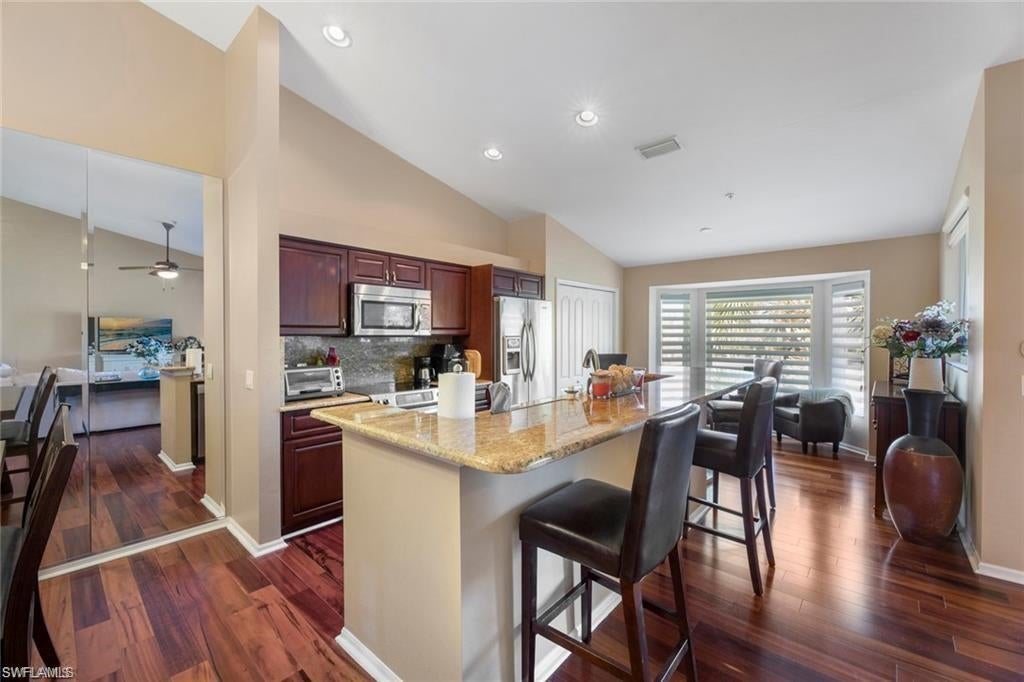 STONEYBROOK - Residential